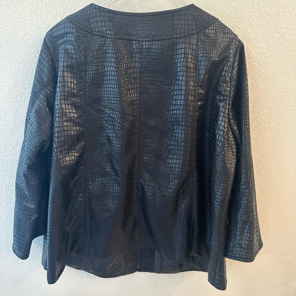Susan Graver Style Faux Leather Alligator Zippered Jacket Sz 1X EUC - Picture 3 of 4